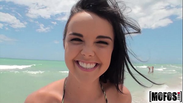 Dillion Harper mamada POV